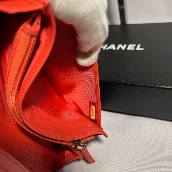 Chanel red/orange quilted patent leather wallet - Picture 14 of 14